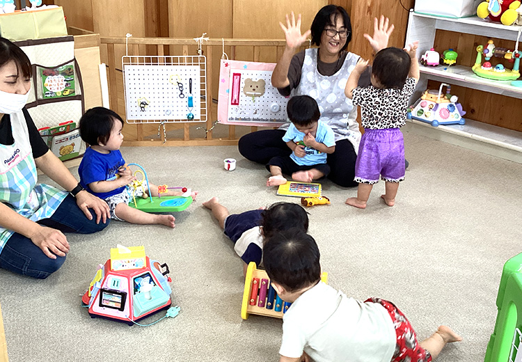 先生のまねっこ