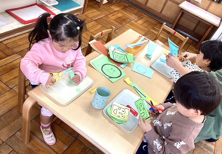 はさみのおしご