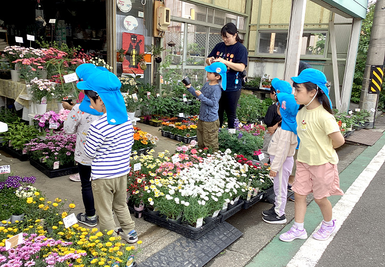 苗屋さんにお買い物